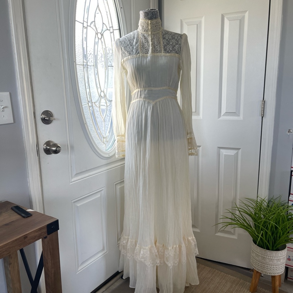 Gunne Sax Cream Long Sleeve Dress